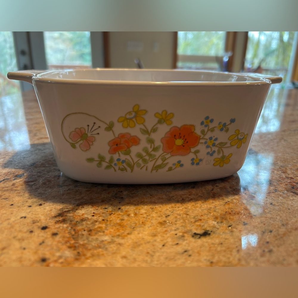 Corningware “Wildflower” A-1 1/2-B ( 1.5 qt.) Pyroceramic Baking Dish w/Lid A7C